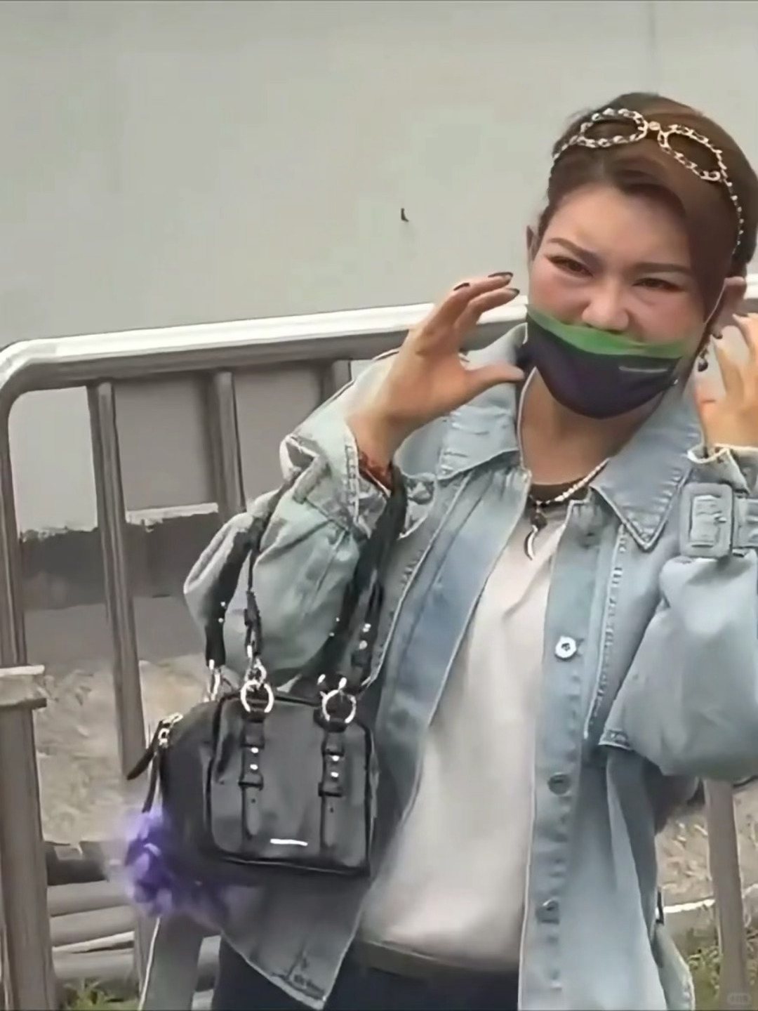 乘风2026乌兰图雅老辈子饭撒，有种我着急赶车，大姨非要给我塞东西吃的亲切感