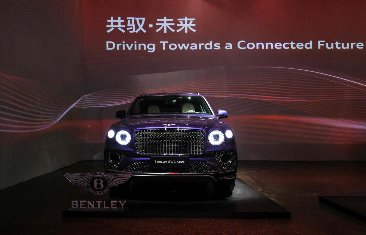 “共驭·未来”奥迪集团之夜点燃了汽车界的热度，汇聚奥迪、宾利、兰博基尼和杜卡迪，