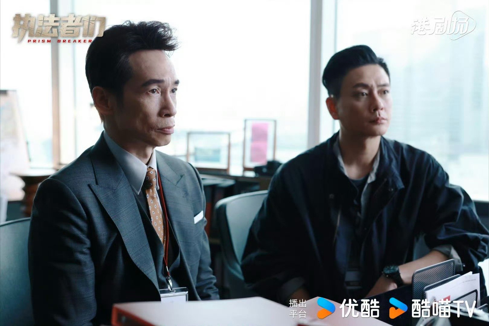 港剧执法者们今日开播黄宗泽新剧执法者们开播剧中不仅有激烈的动作场面，贴身肉搏让人