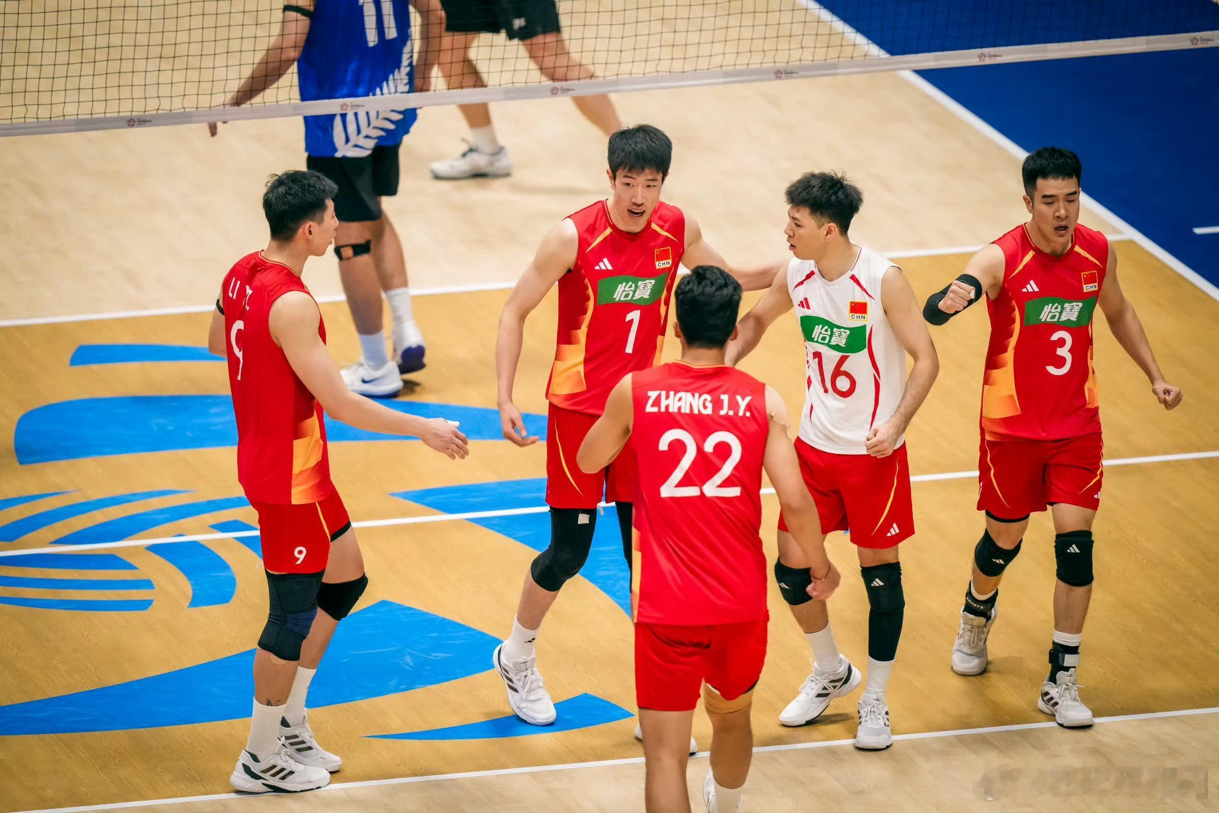 中国男排3比0新西兰男排 男排亚锦赛小组赛，中国男排直落三局（25-17、25-