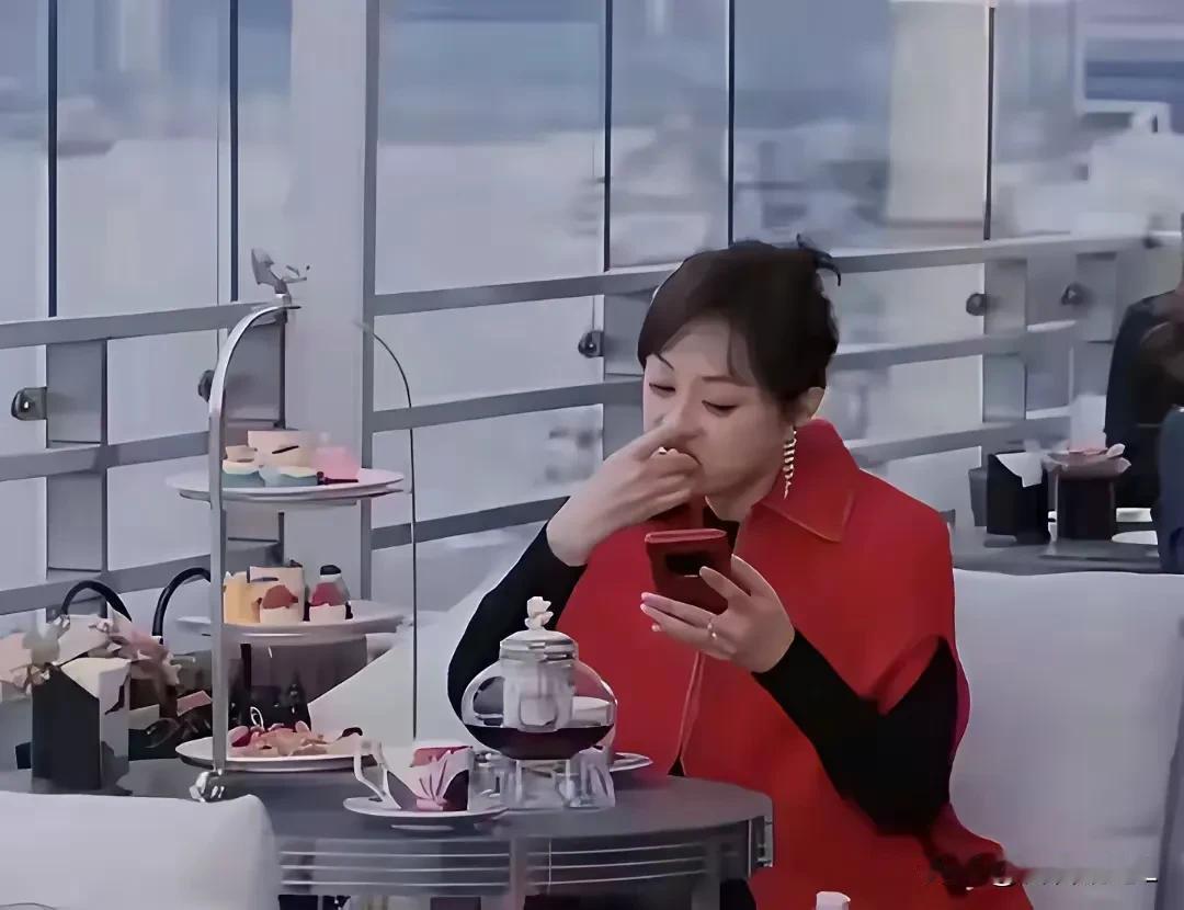 没看过《甄嬛传》的人应该不多吧？我就是其中之一，原因是不喜欢饰演皇上的演员。
所