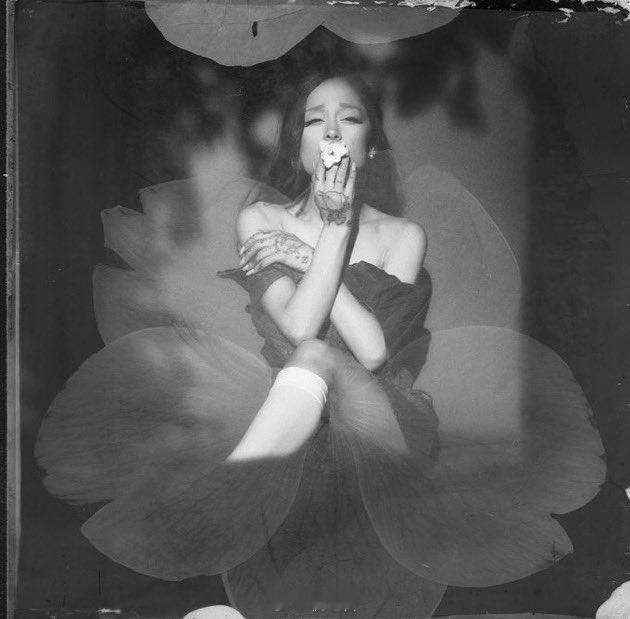 ArianaGrande Ariana Grande 的新单曲《hate tha