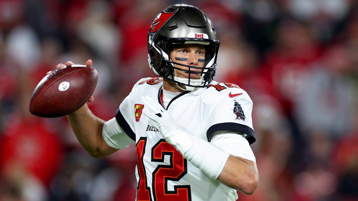 七届超级碗冠军、NFL传奇球星布雷迪宣布，将参加明年在沙特利雅得举办的腰旗橄榄球