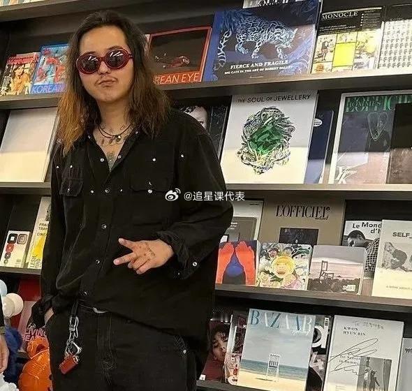 宋旻浩爆改玩摇滚的流浪汉，他最近都走这么野性的路线了吗[笑cry] ​​​