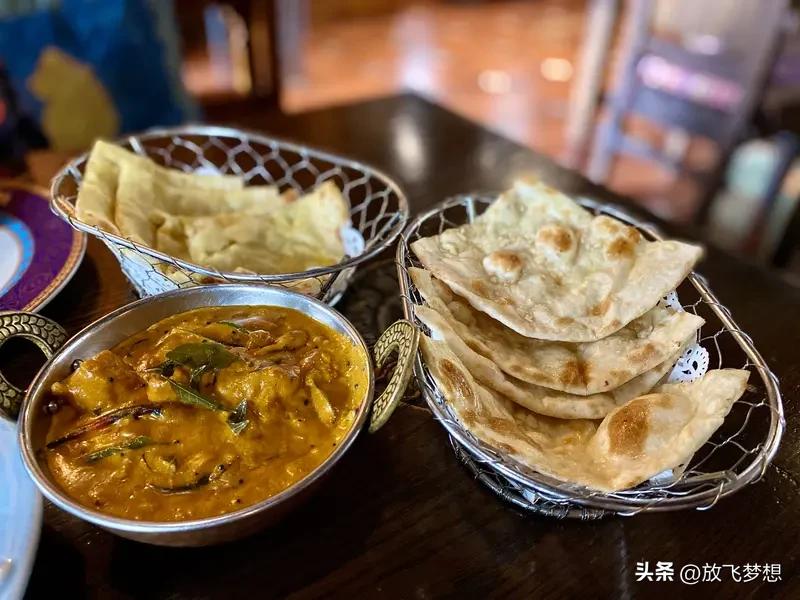 看到“你会去印度人的饭店吃饭吗”这个话题，还挺有想法的。现在印度风味饭店越来越多