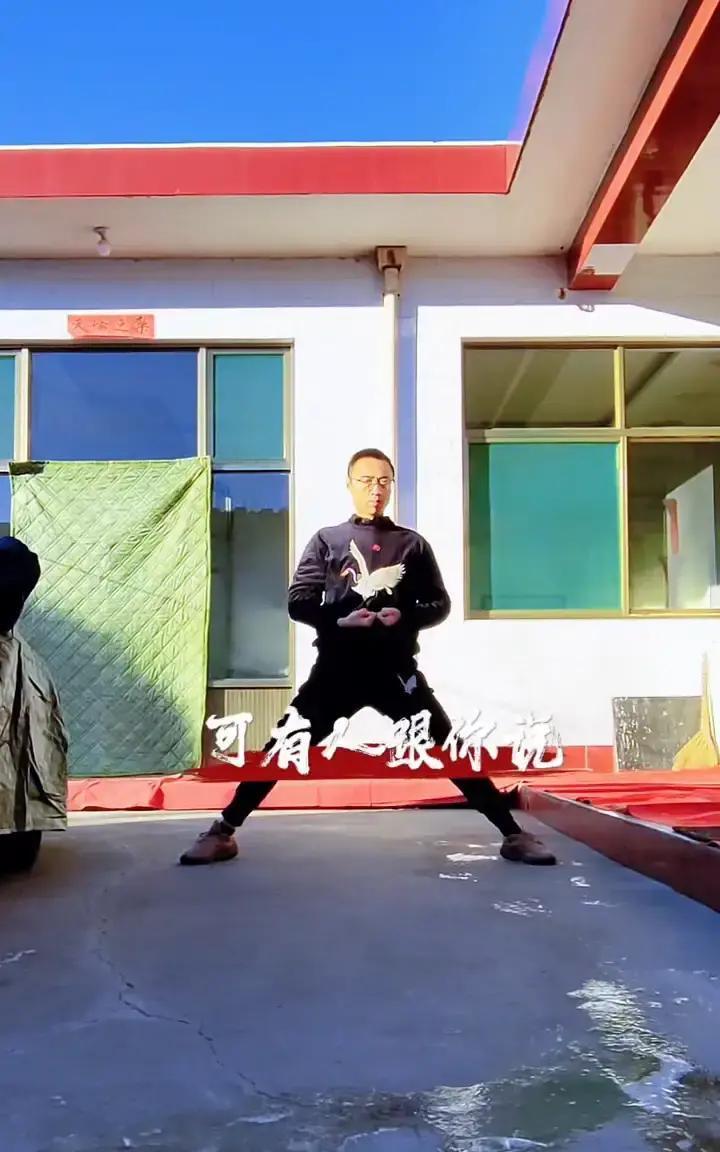 你每年花几千块保养车，却不肯花五分钟保养自己。
 
医院账单能瞬间掏空六个钱包，