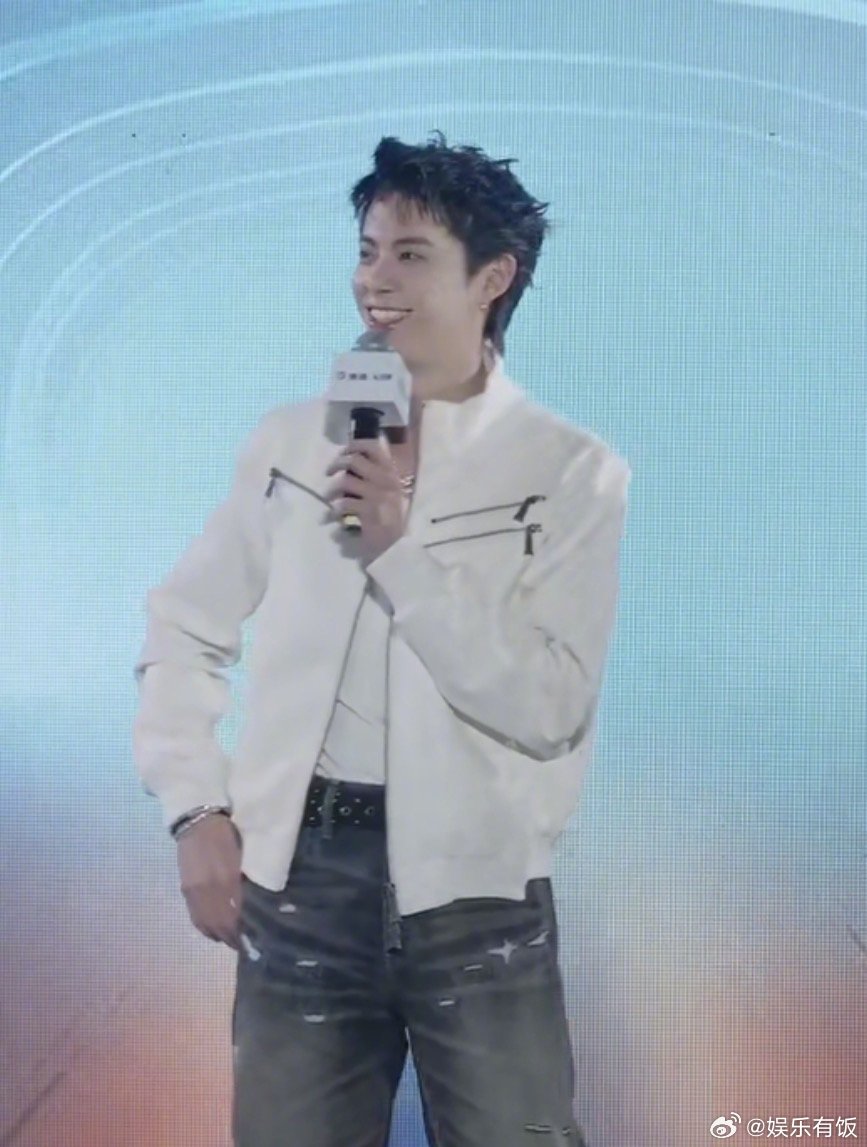 王鹤棣影视飓风雅迪 活久见！王鹤棣和影视飓风Tim竟然在同框了！一个顶流演员，一