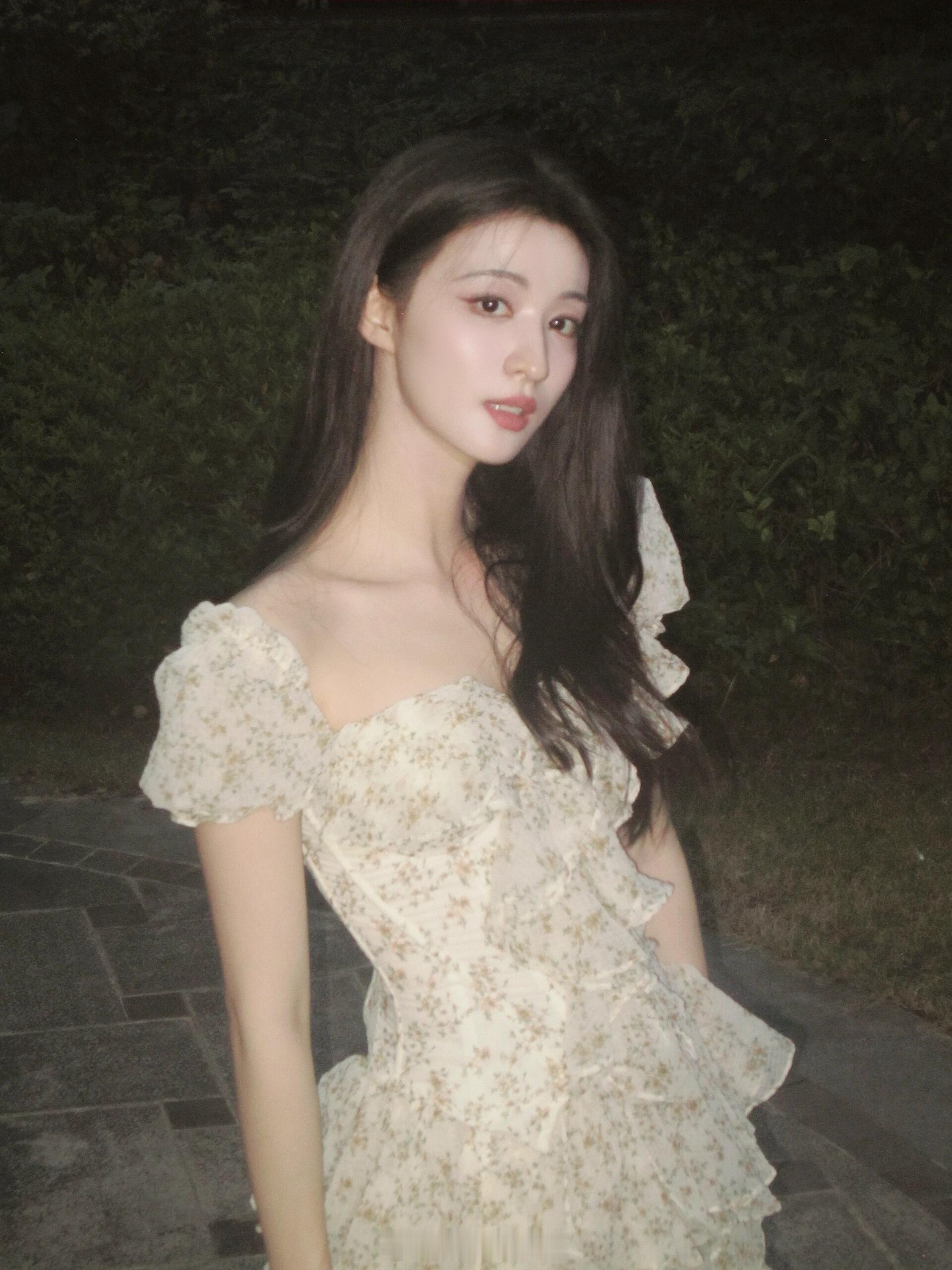 救命！王楚然是仙女下凡吗[色]，又甜又灵美到发光，疯狂心动啊啊啊！[期待] ​​
