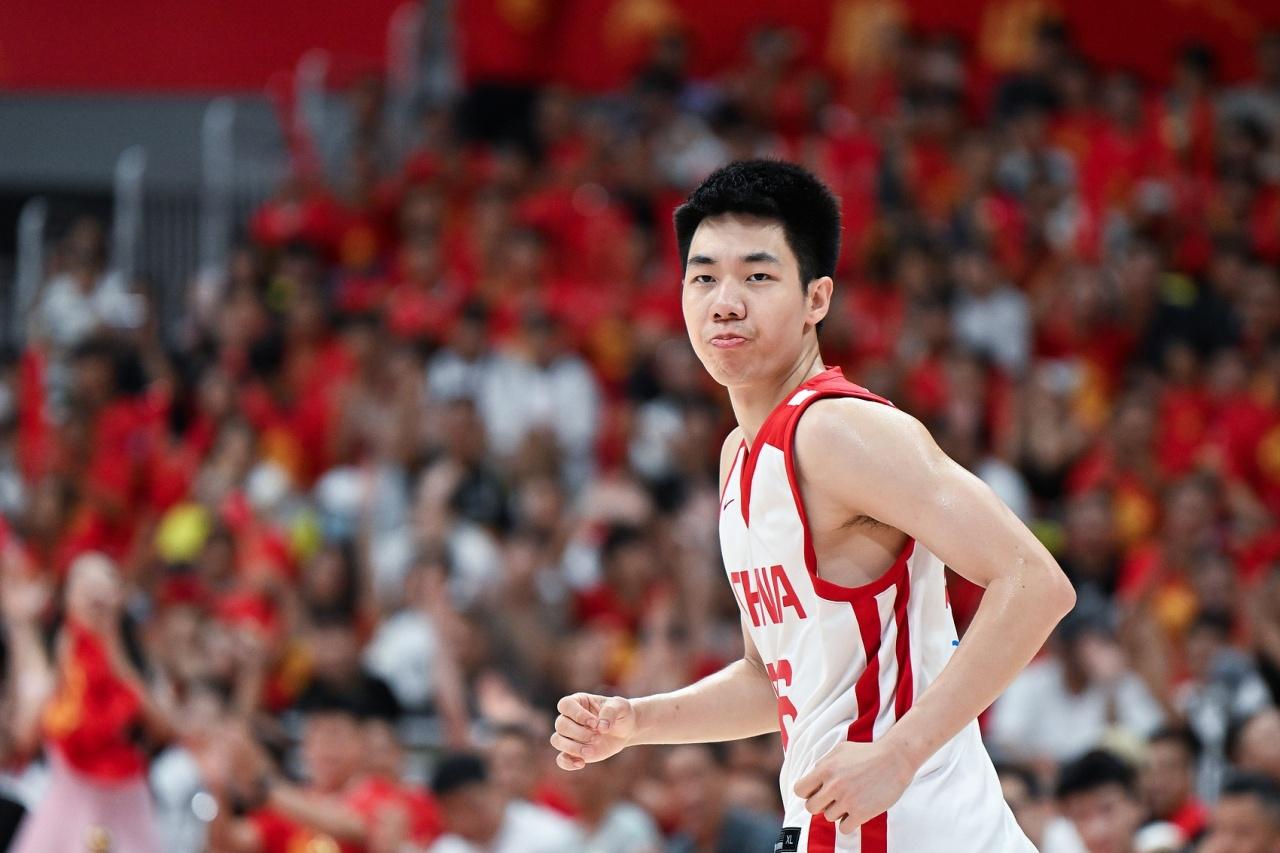 中国男篮大将朱俊龙的三分球真是没救了！虽然今天中国男篮以89：87力克黎巴嫩男篮