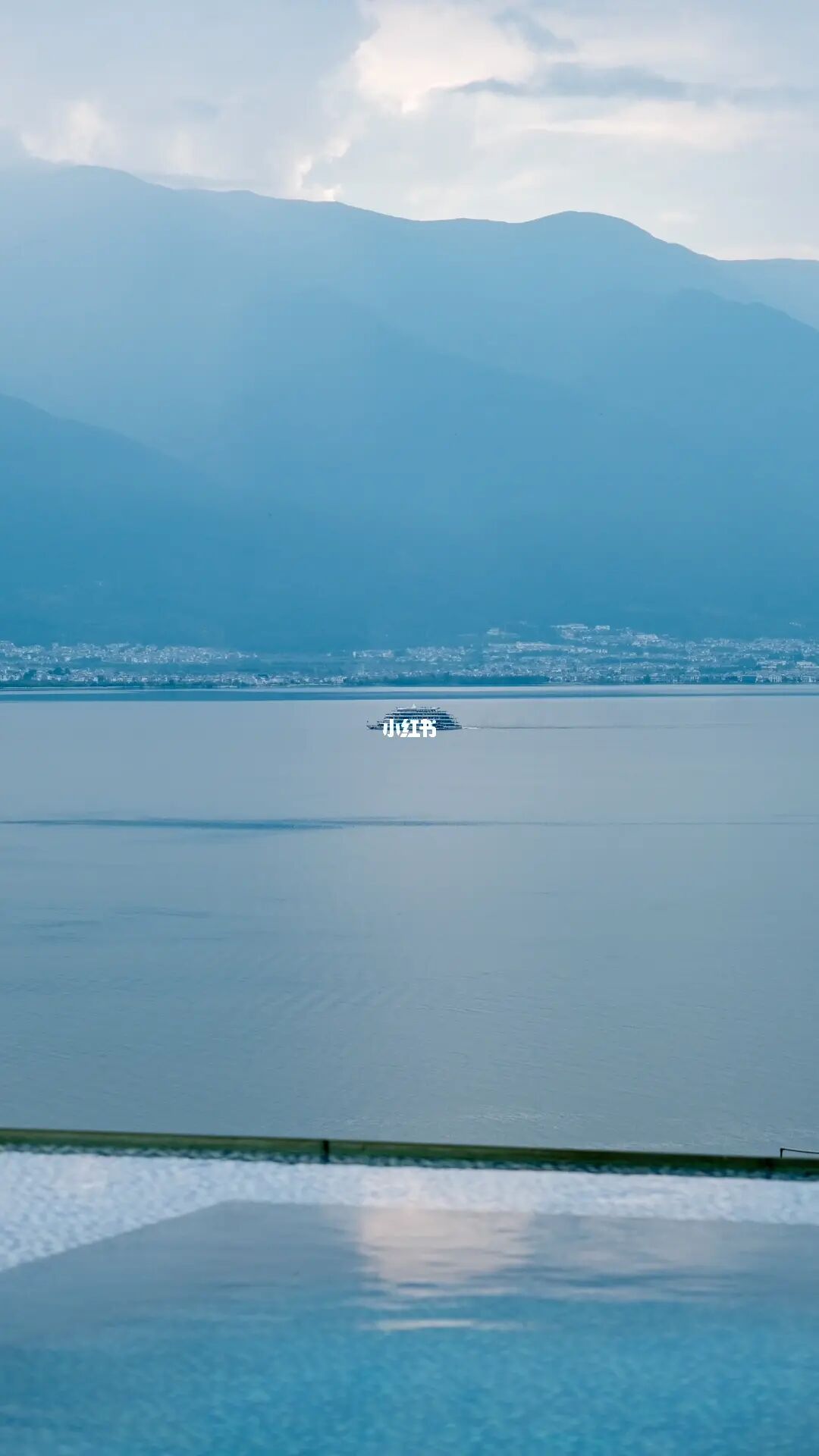 大理悦湾VILLA半山海景酒店给你洱海的一切