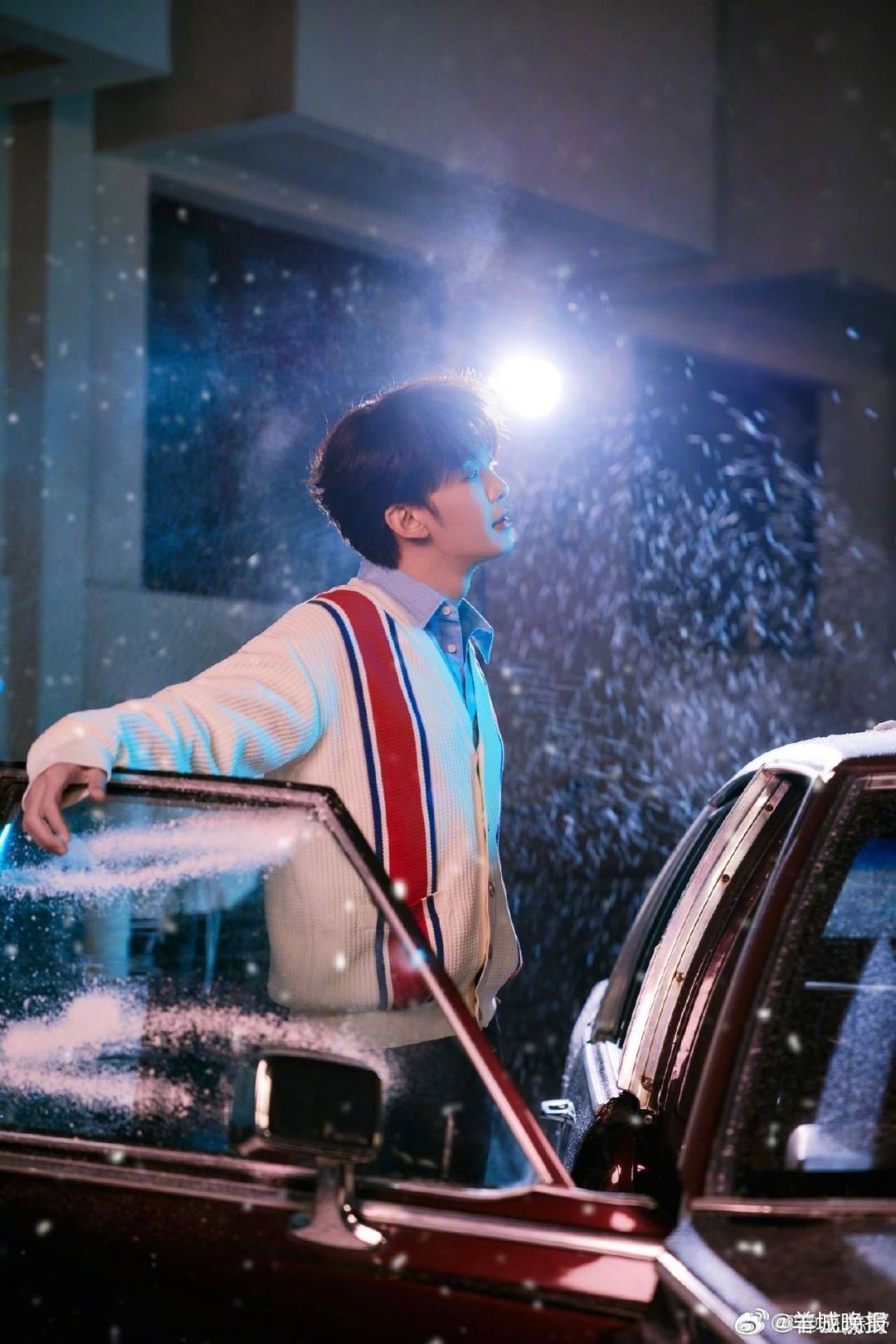 #王赫野首登央视春晚# 哈尔滨的冰雪，终于等来了最会唱歌的。从家乡启程，又在最熟