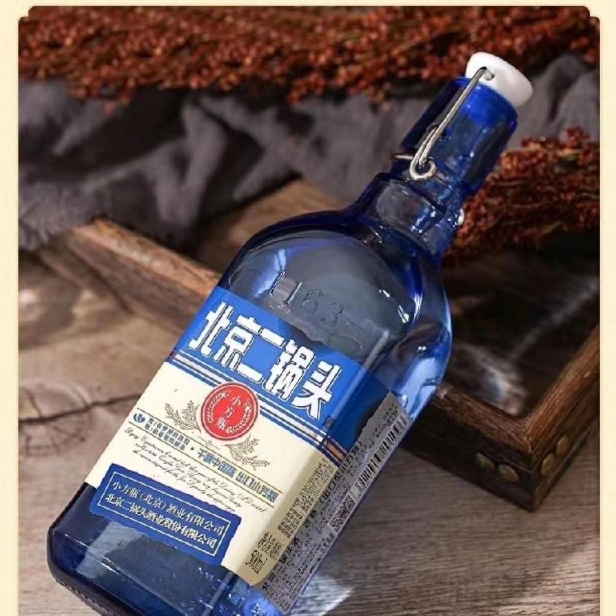 杯盏间的生活小滋味
 
真正爱酒的人，从不是贪杯买醉，而是懂在平凡日子里寻一份松