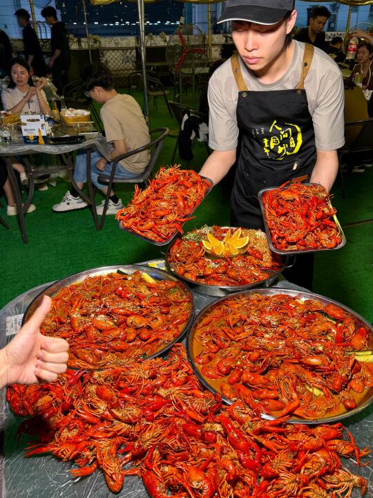 果真！！吃小龙虾🦞还得是来明发…...