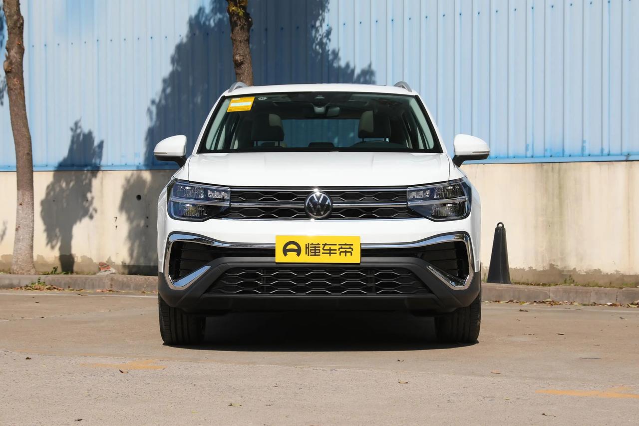 购车预算在14万元左右，想要一辆合资SUV作为家用，注重驾驶质感和安全性，我觉得