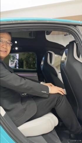 小米粉丝还真是不知好歹，极氪001那么大的车电耗高点不是很正常？米粉的家里人像狗