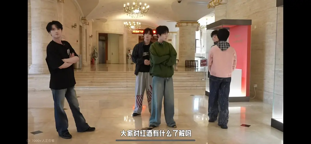 喝啤的比较多 