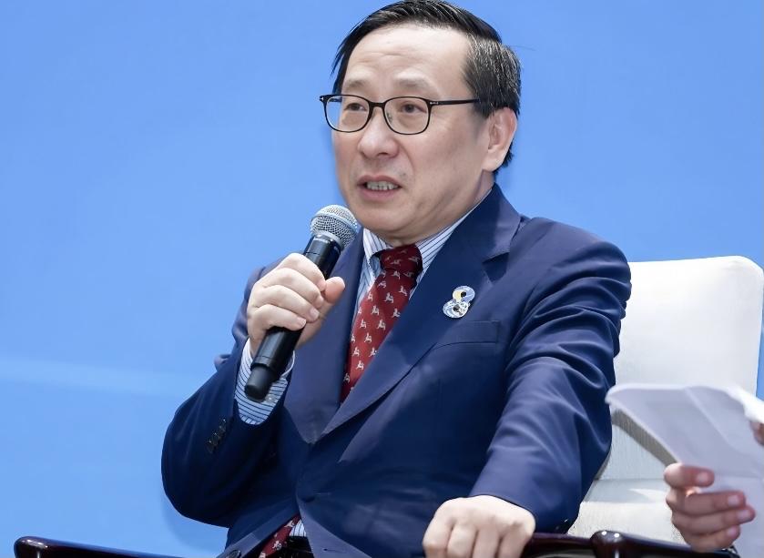 “中国教西藏人普通话，是在磨灭西藏人的传统文化！”又蠢又坏明着双标的西方，还得咱