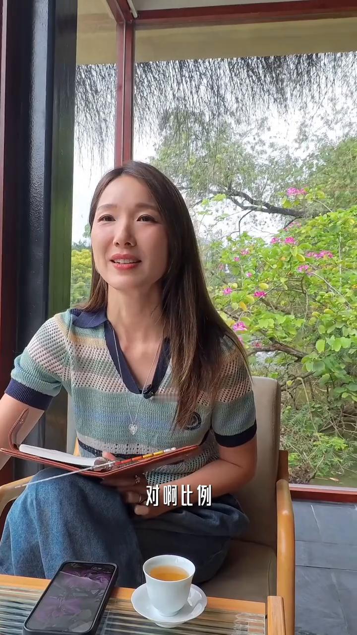 我差点要喝，不擅长画水彩画，很好看。我说你，今天我就跟朋友来了一个非常美的茶室，
