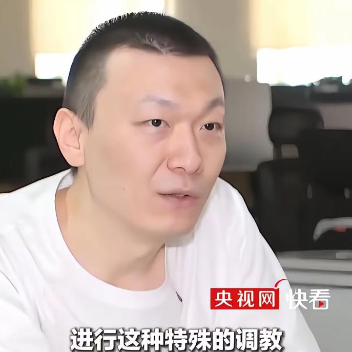 央视都亲自下场报道了，某品牌现在瑟瑟发抖了吧。至于报道中的手机是哪个品牌的，大家