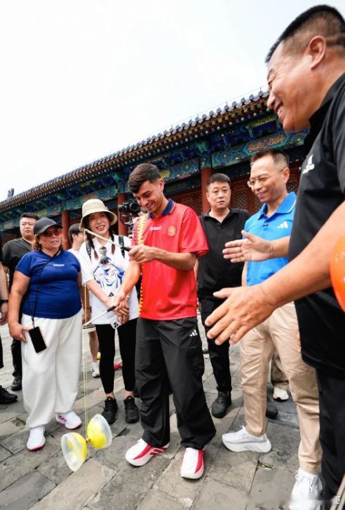 去年亚马尔，今年佩德里，明年库巴西？佩德里来了