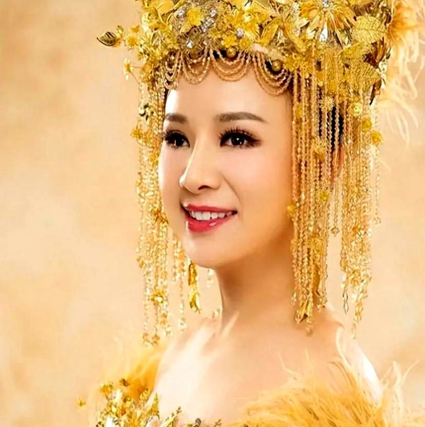 看完刘赛和云飞这段婚姻，最扎眼的，不是“盲人歌手嫁给农村小伙”，而是很多人张口就