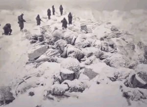 伊朗人看中国电影《长津湖》。
在伊朗这块古老的土地上，深深留下阿拉伯文化的烙印。