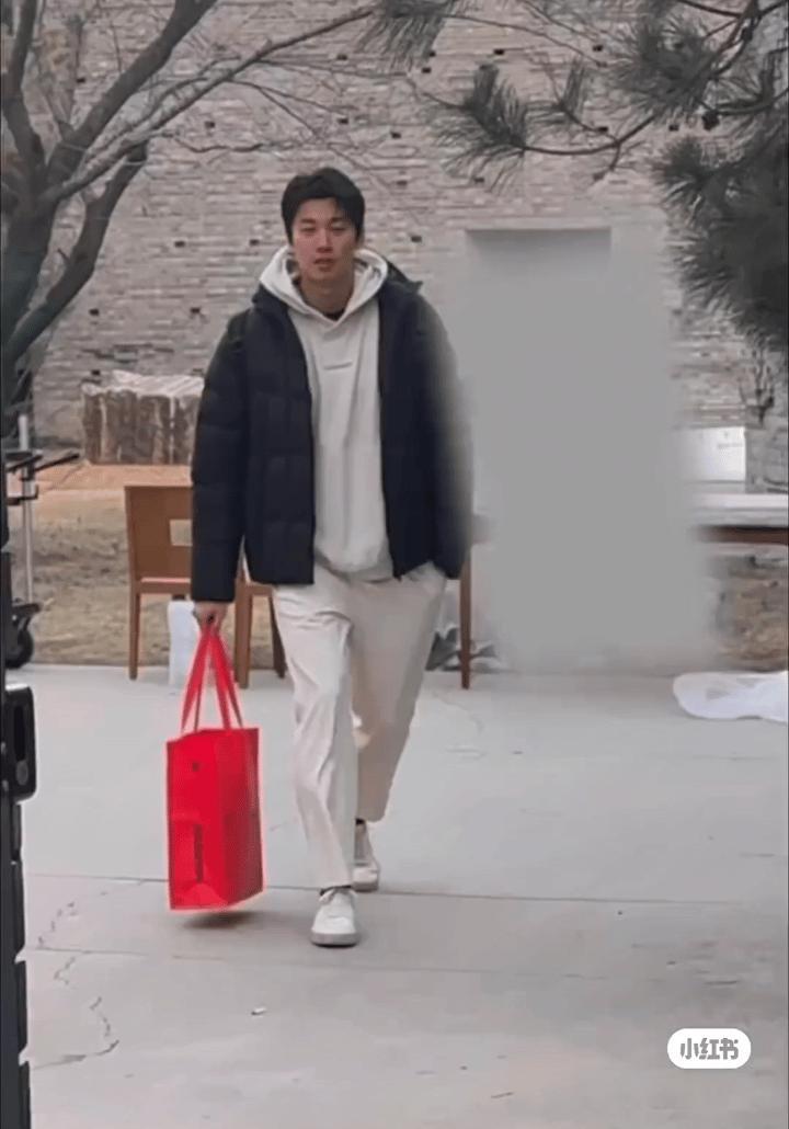 啊啊啊今天在北京的偶遇 我家顺顺进城了汪顺