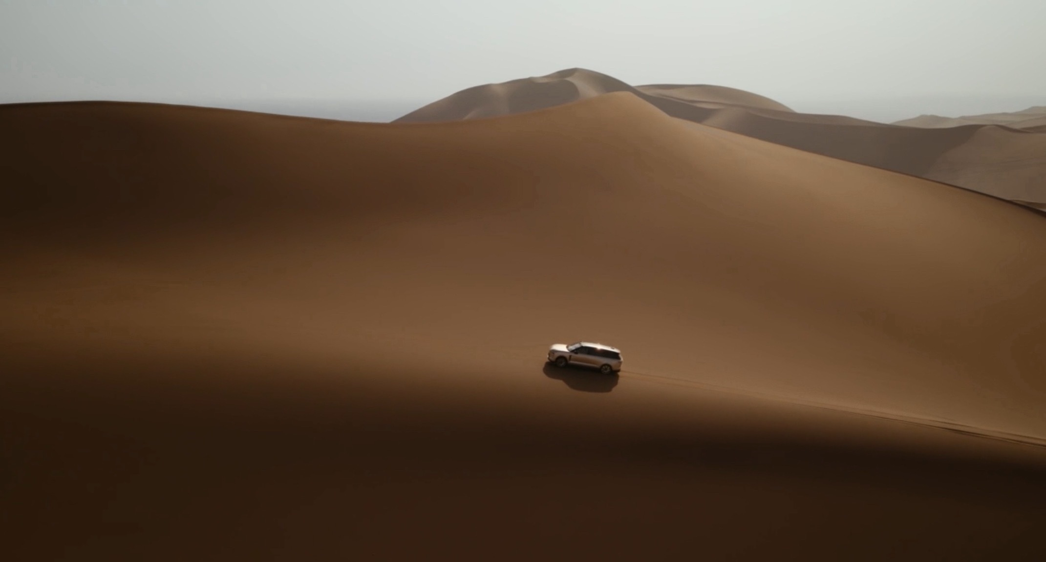 你蔚官方发的那支视频里，好多超顶的镜头啊随便截图都能当壁纸！希望有4K超高清版，