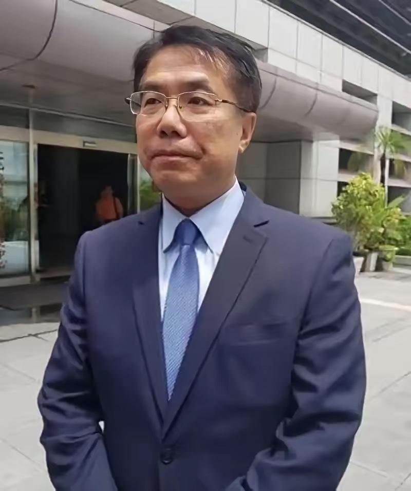 台湾省台南市长黄伟哲发表声明，

黄伟哲这话说得太没良心。郑丽文刚为台湾争取到1