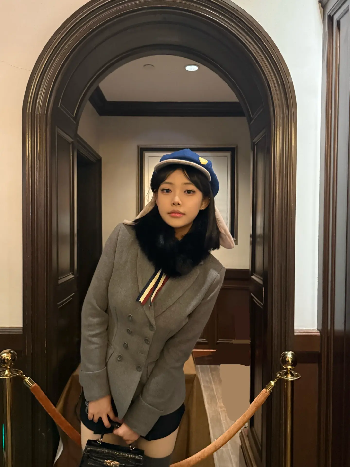 我说幸福万万岁。