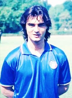 🇮🇹
意大利梦开始的引入球员
心中那个飘逸灵动的中场球员~吉亚尼尼
意甲球员