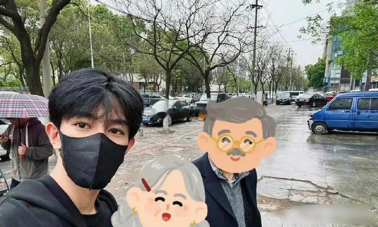 夏之光晒图，躺平在家陪爷奶，原来他没生病，公司故意不让他参加剧宣看到有人问他是不