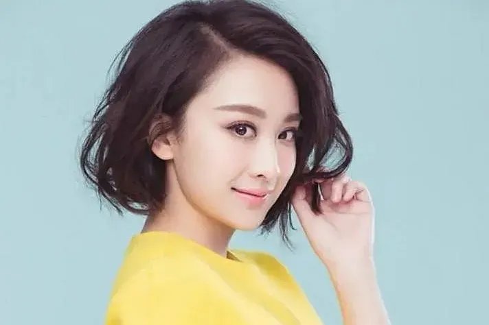 #穆婷婷希望大家追求自然地老去#穆婷婷倡导大家追求美的同时，更应拥抱自然，珍惜并