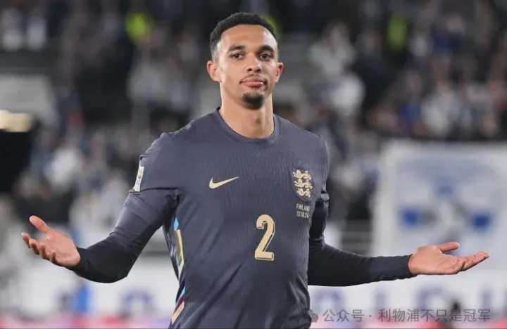 英格兰在欧国联3-1击败芬兰，阿诺德任意球直接轰入死角。这是阿诺德在英格兰队收获