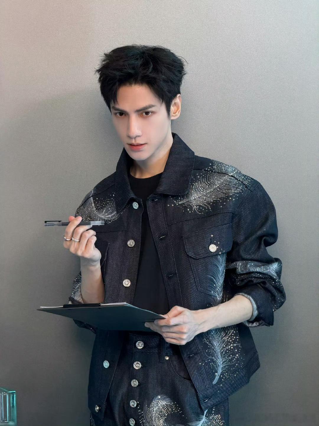 罗云熙江奇霖四川话还原名场面 川渝兄弟斗嘴实录！方言加成让名场面好笑程度飙升。 