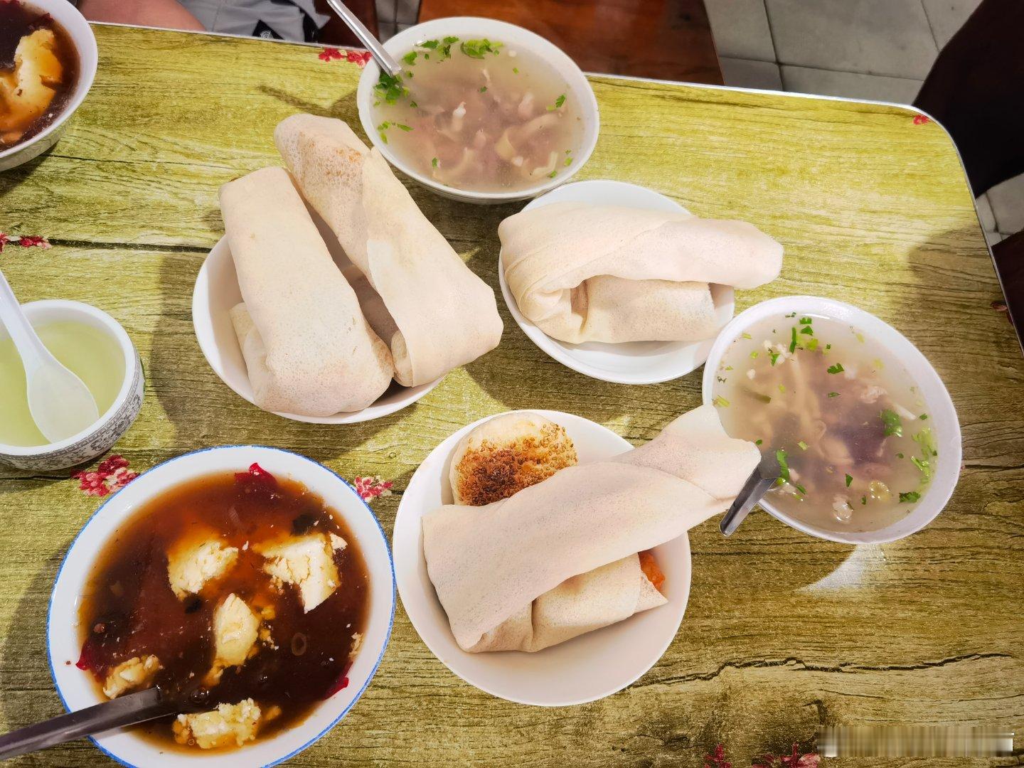 对着一餐的评价就六个字“好吃 好吃 好吃😋”太好吃了，咸香入味 入口顺滑 原滋