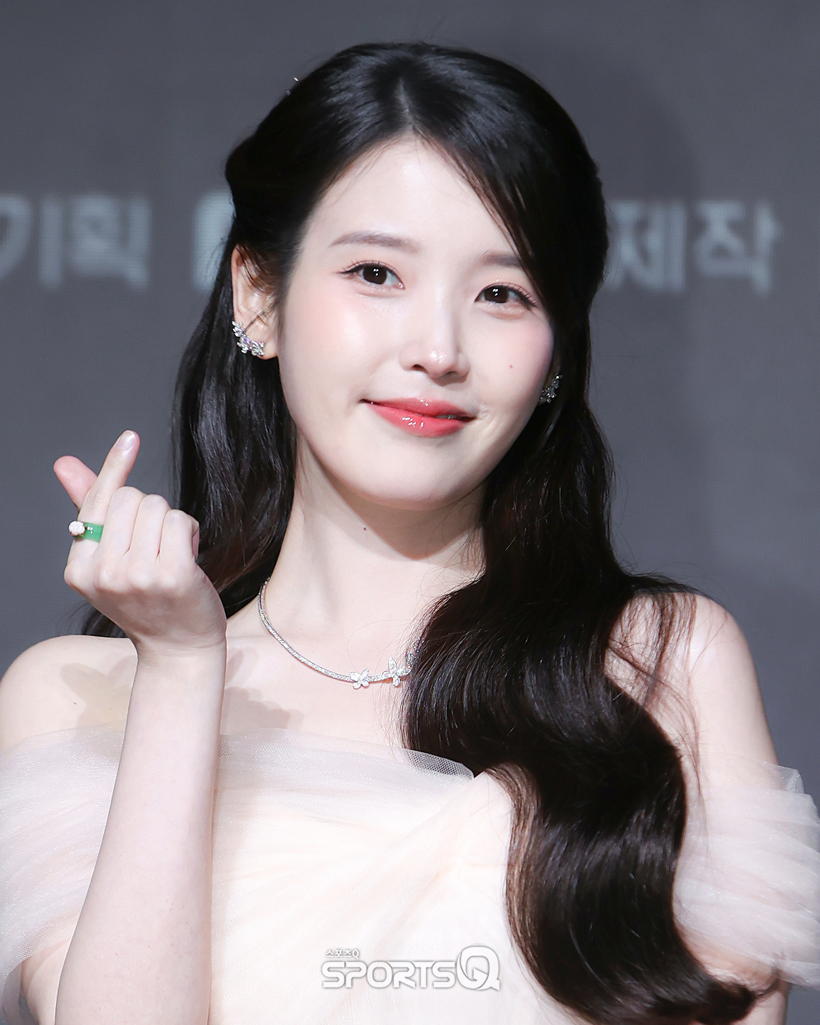 IU  🥹IU李知恩21世纪大君夫人 260406 IU韩剧《21世纪大君夫人