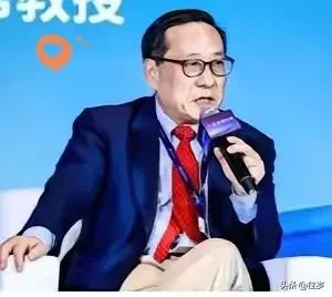 高志凯说一句话真的把我们点醒了，美国不交联合国会费之后，中国就成了缴纳会费的第一