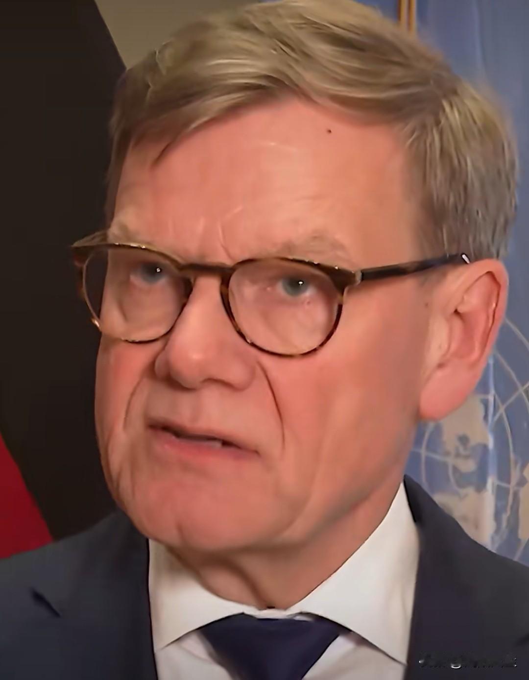 德国外交部长约翰·瓦德富尔回应特朗普对德国总理涉伊朗言论不满 称，德总理默茨的言