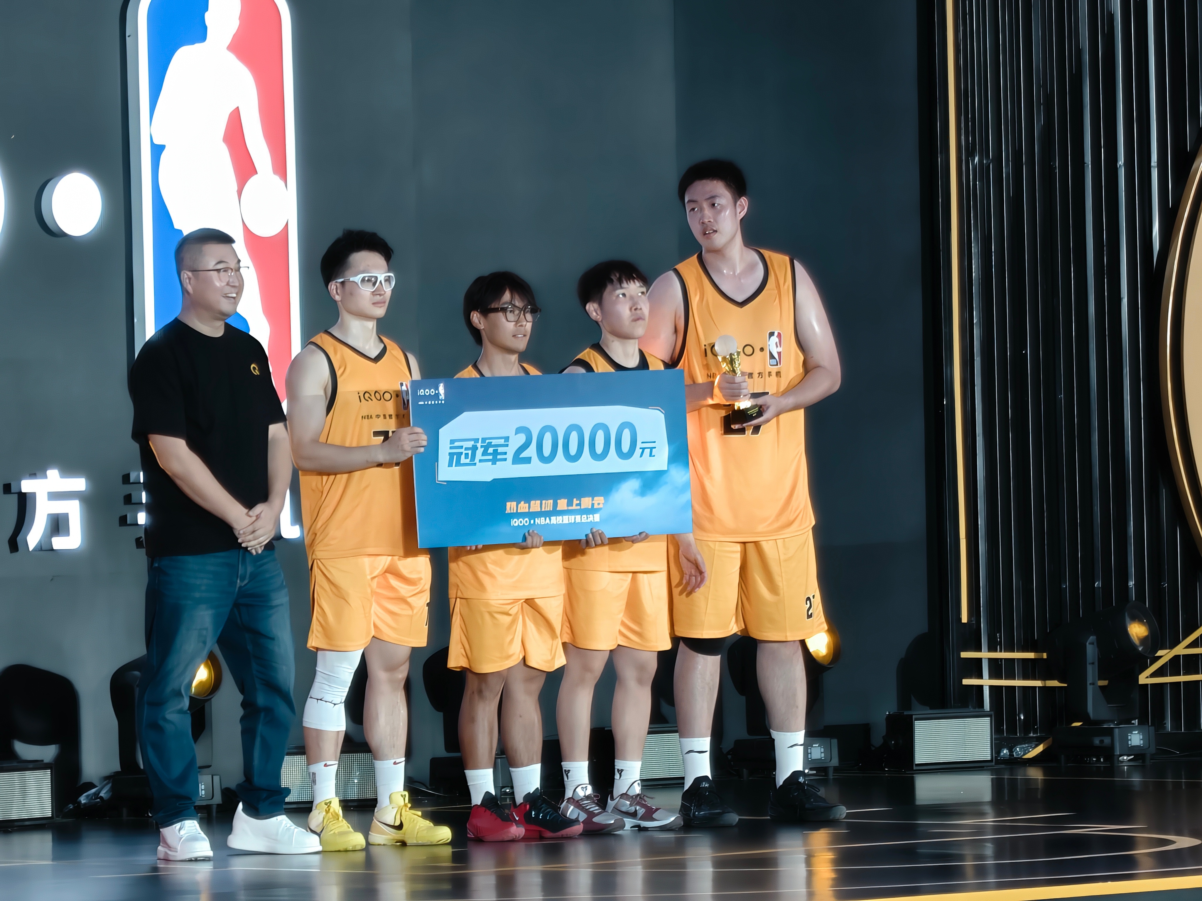 iqooiqooxnba高校篮球赛iqoo15tNBA感谢所有球员的热血拼搏，感
