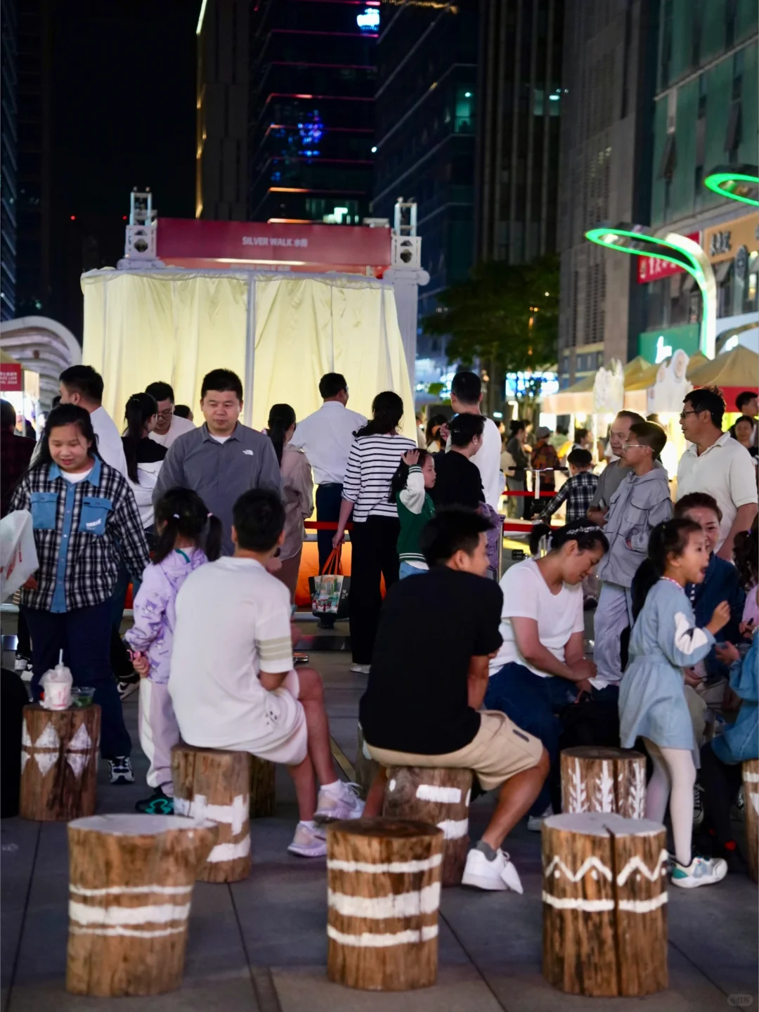 宁波｜秋夜爵士摇摆时刻🎻松弛感具象化了