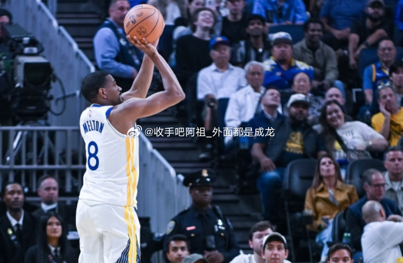 NBA杯小组赛，勇士112-95逆转湖人。此役，两队替补火力差距明显，勇士替补合