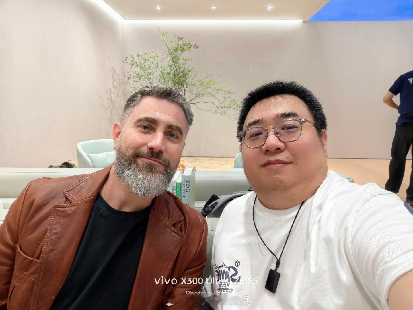 看看我在蔚来碰到谁了~2026北京车展大v聊车