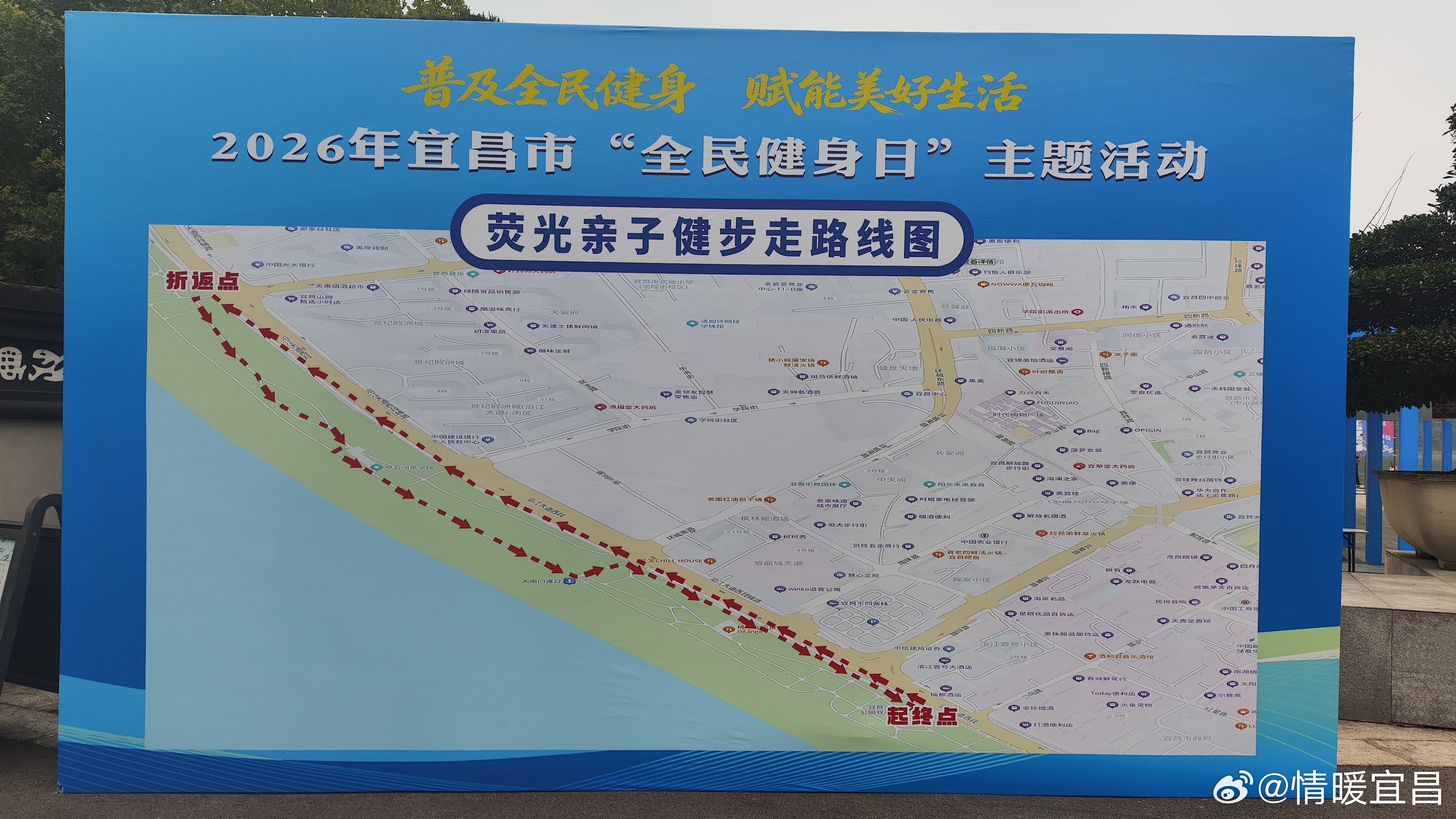 早安你已连续早安问候3322天，昨晚睡了7小时23分钟。迎着晨光步履不停，心怀感