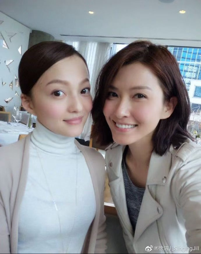 徐洁儿是拿了初代大女主剧本吧 徐洁儿的角色，是很多人的启蒙。原来女性可以这样活—