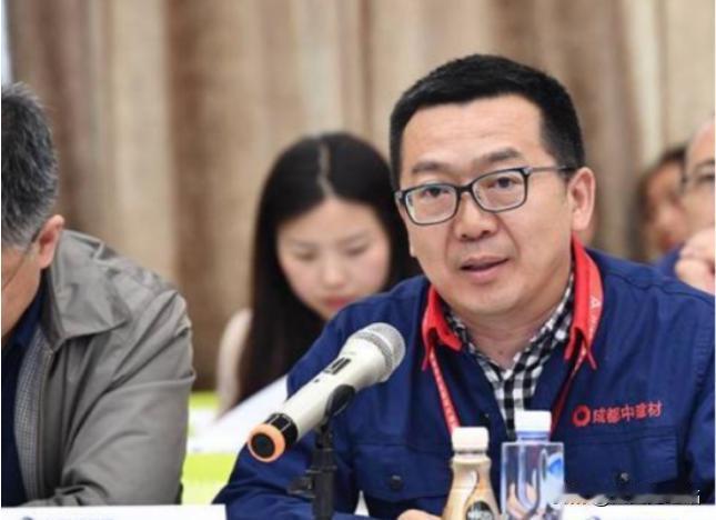 中国科技界掀起了波澜！出现一位堪比钱学森的科学家，美国对采取措施阻止他的归国。而