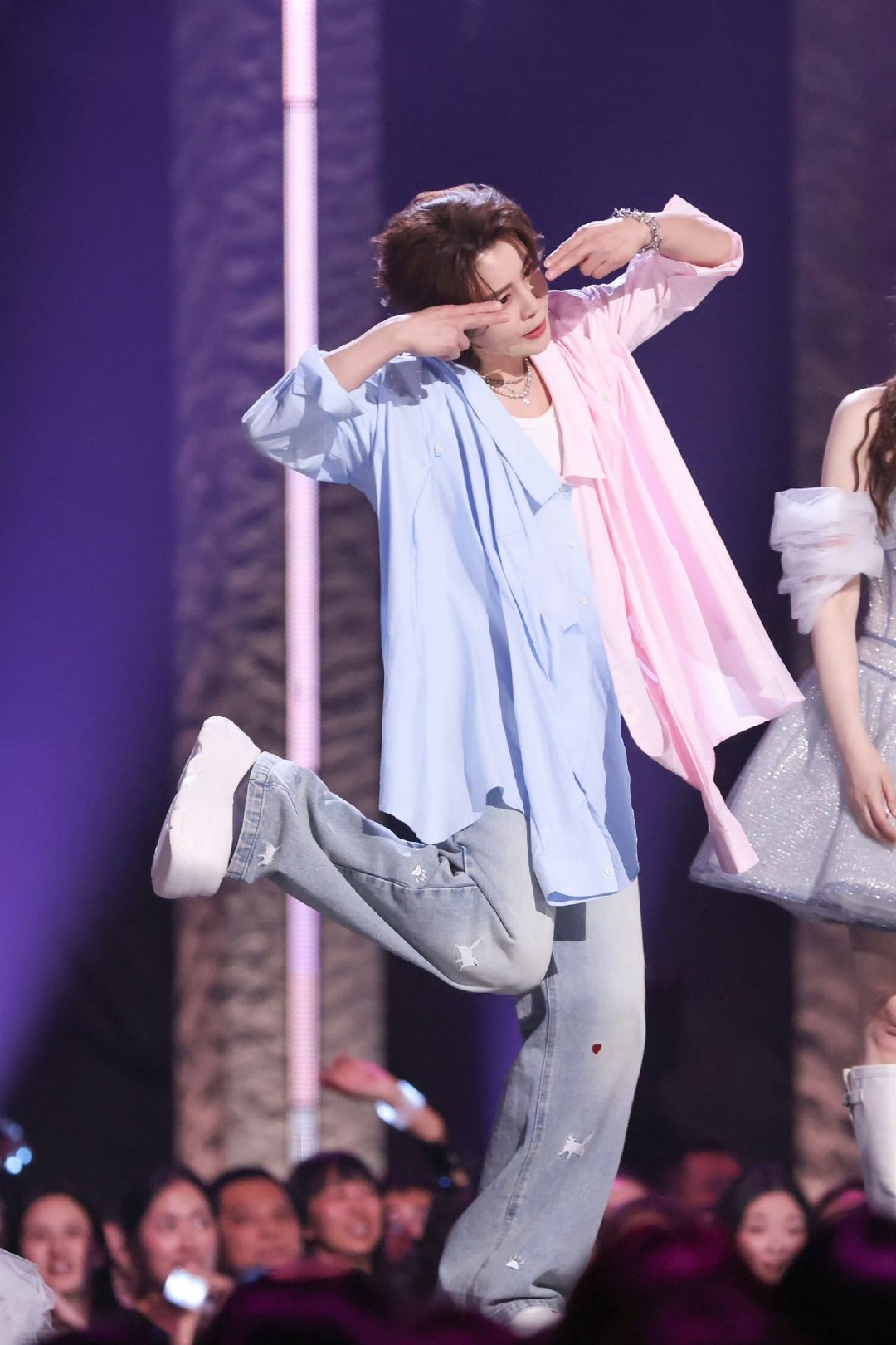 李小冉王濛唐艺昕hi6合照 你好星期六 颜值盛宴已上线，三位气质姐姐合体合照越看