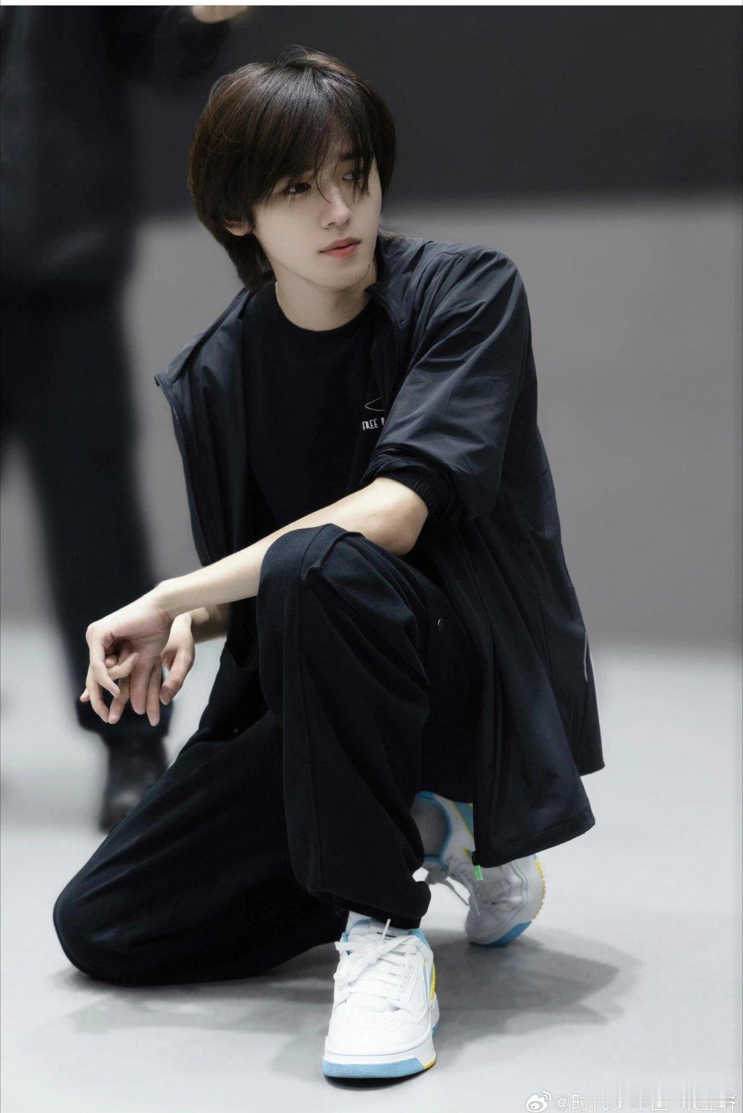 宋亚轩的宋是白送的送宋亚轩这个“白送”的名额我先预定了！王牌里对战输了就算了，还