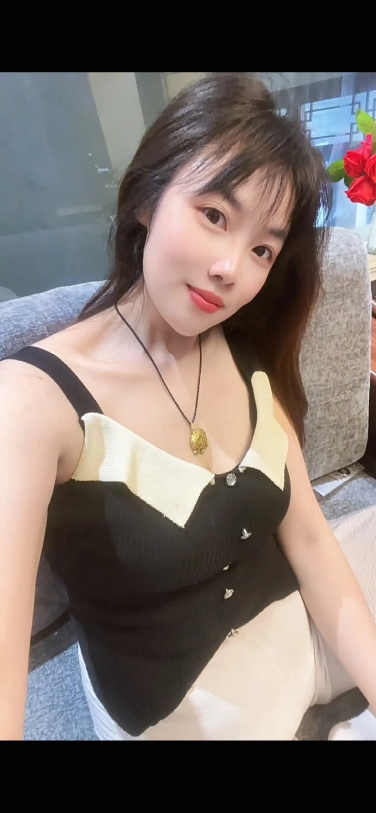 “人生的下半场，拼的是健康和心态，遇到添堵的人就躲一躲，遇到糟心的事就...