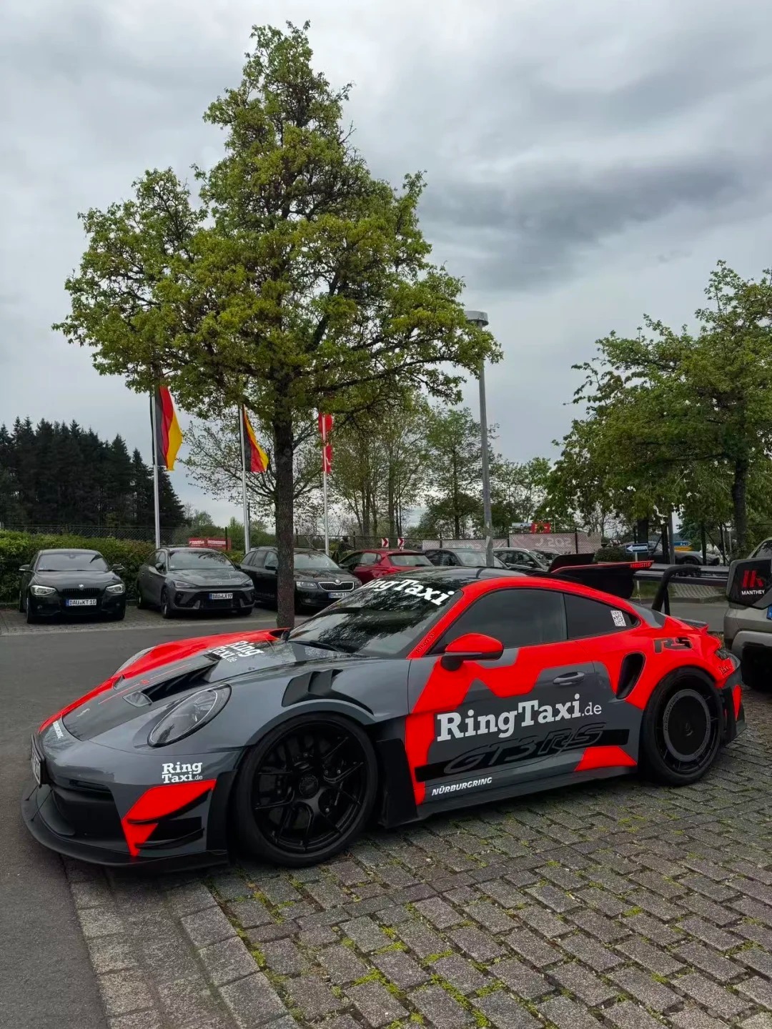 保时捷GT3 RS，下赛道版[不愧是你车的新衣
